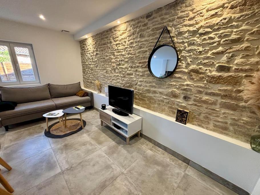Grange Renovee En Duplex Idealement Situee Creches-sur-Saone Exterior photo